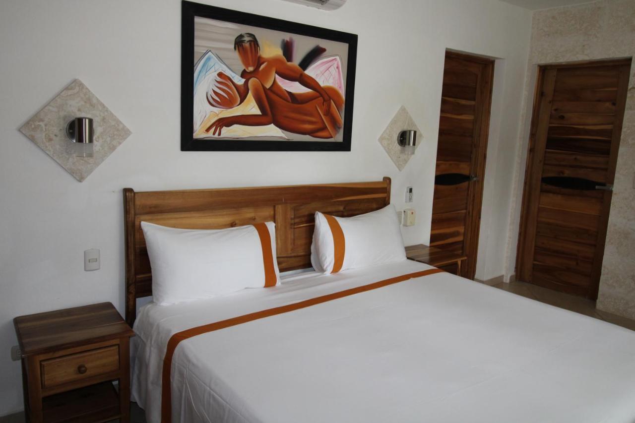 Albachiara Hotel - ลาสแตร์เรนาส ภายนอก รูปภาพ